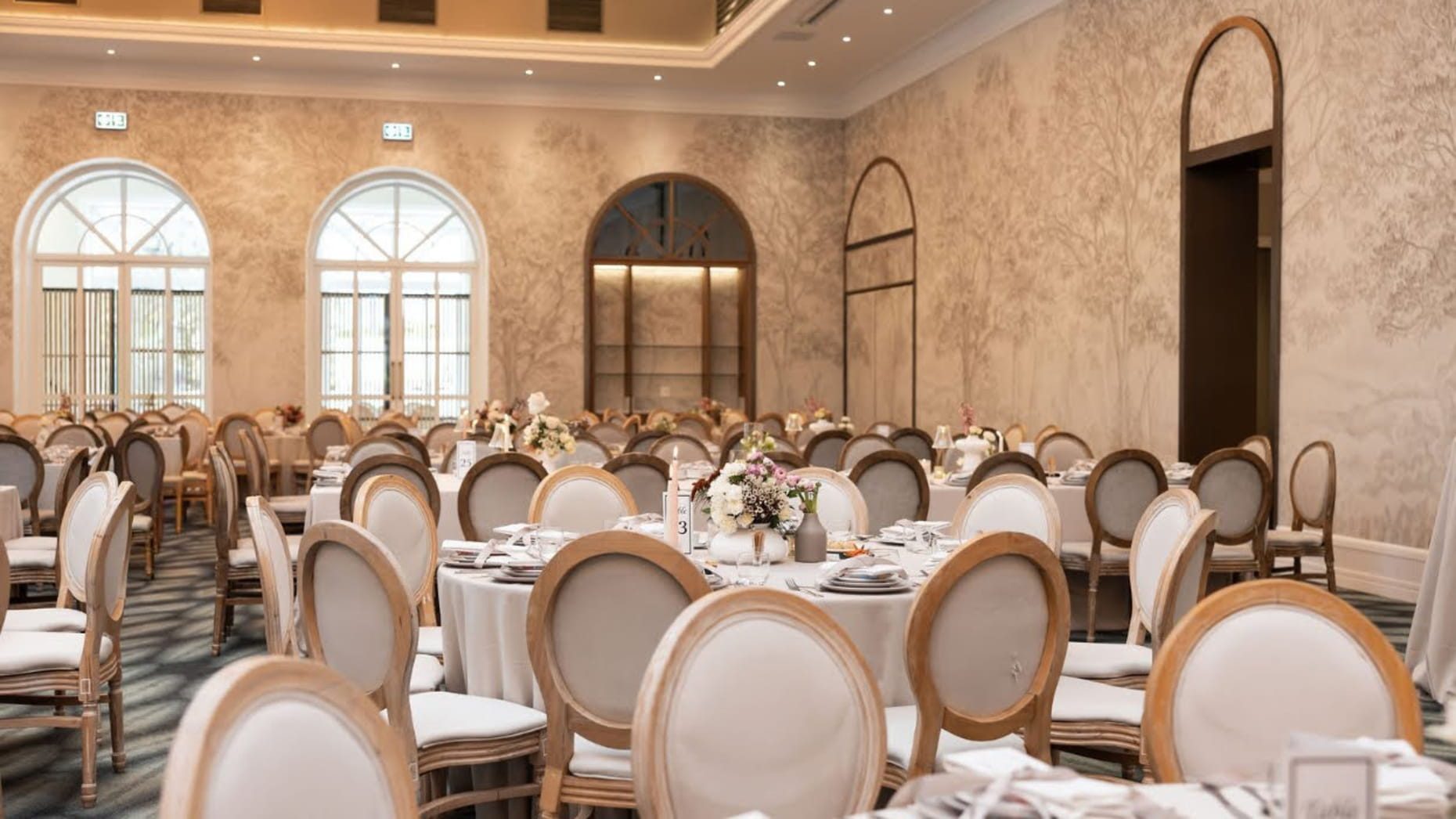 Four Seasons ballroom overview